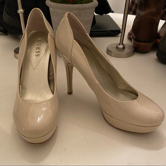 Guess Nude Pumps - Picture 1 of 5